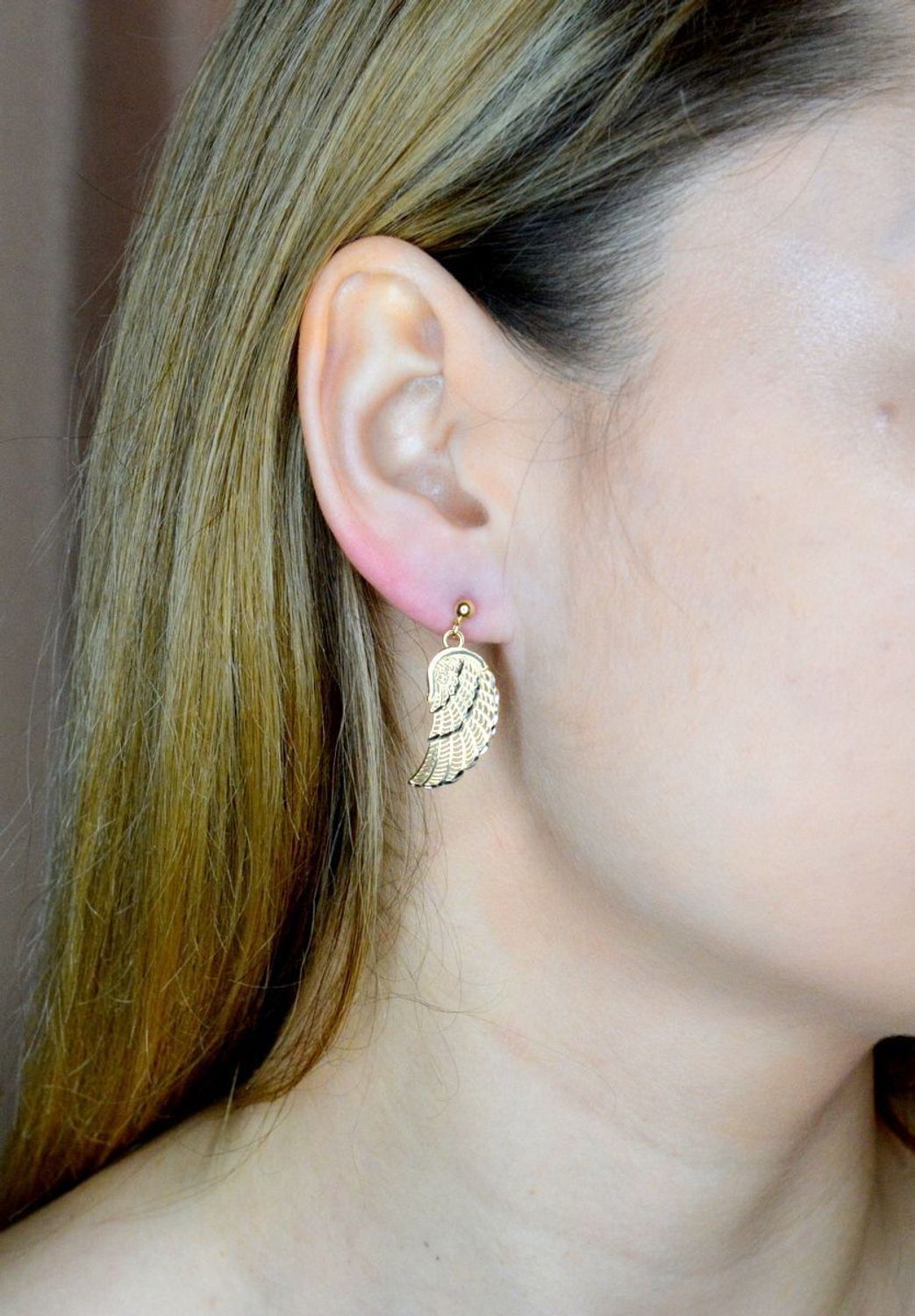 Złote kolczyki 585 wiszące skrzydełka KL 10438A 585.jpg